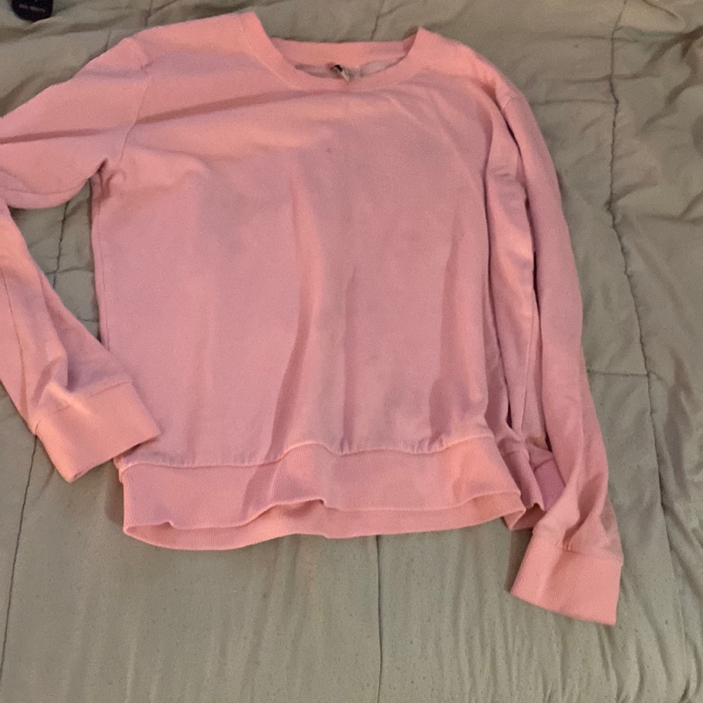 Large pink sweat shirt long sleeve